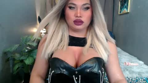 Snapshot of cellinekittcumerr chatting on July 25, 9:34 pm cellinekittcumerr online show from July 25, 9:34 pm