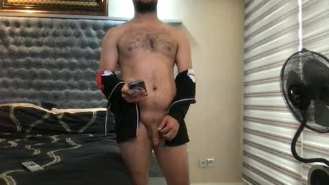 Snapshot of cent_amir chatting on December 31, 12:46 pm cent_amir online show from December 31, 12:46 pm