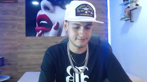 Snapshot of cerokershelby chatting on February 8, 8:53 pm Ceroke online show from February 8, 8:53 pm