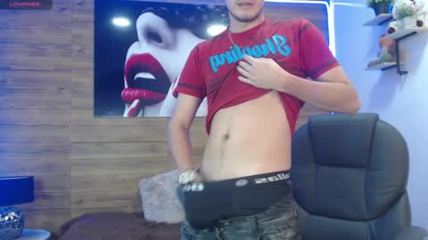 Snapshot of cerokershelby chatting on March 11, 6:53 am Ceroke online show from March 11, 6:53 am