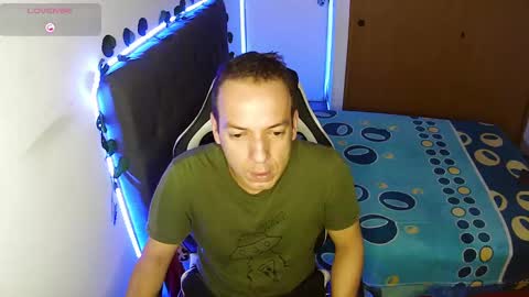 Snapshot of cerso1 chatting on February 18, 11:44 am Cerso online show from February 18, 11:44 am