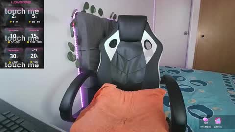 Snapshot of cerso1 chatting on October 12, 1:21 pm Cerso online show from October 12, 1:21 pm