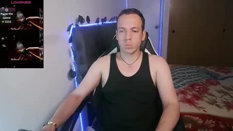 Snapshot of cerso1 chatting on November 25, 2:22 am Cerso online show from November 25, 2:22 am