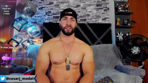 Cesar jones online show from December 3, 12:24 am