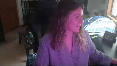 Marie online show from January 7, 3:47 pm