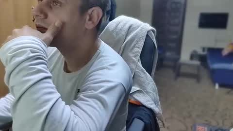 cezar online show from December 4, 5:55 pm