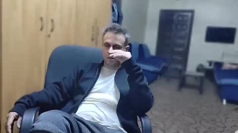 cezar online show from December 6, 11:14 pm