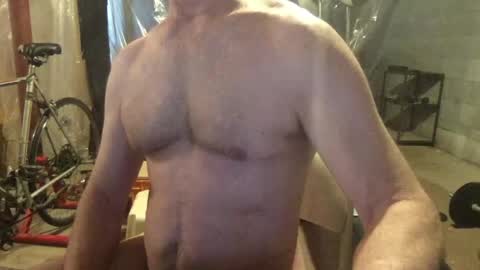 Snapshot of cfnmworkout1 chatting on April 27, 6:28 pm cfnmworkout1 online show from April 27, 6:28 pm