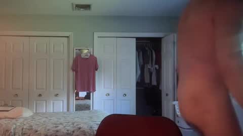 Snapshot of cfnmworkout1 chatting on June 1, 5:36 pm cfnmworkout1 online show from June 1, 5:36 pm