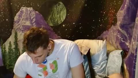 Snapshot of cguffey2284 chatting on January 7, 3:46 am cguffey2284 online show from January 7, 3:46 am