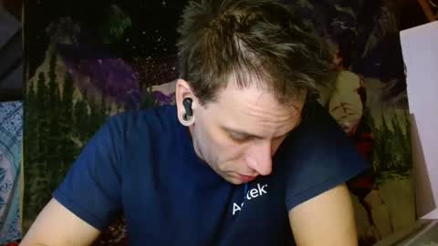 Snapshot of cguffey2284 chatting on January 21, 4:43 am cguffey2284 online show from January 21, 4:43 am