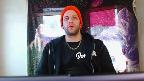 Snapshot of cguffey2284 chatting on February 4, 10:02 pm cguffey2284 online show from February 4, 10:02 pm