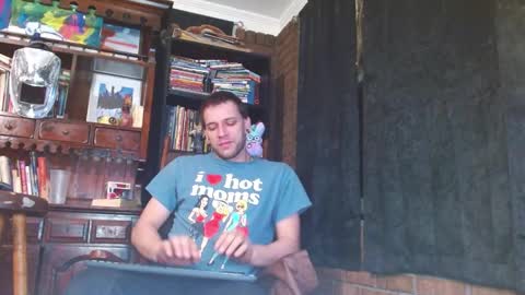 Snapshot of cguffey2284 chatting on February 18, 9:32 am cguffey2284 online show from February 18, 9:32 am