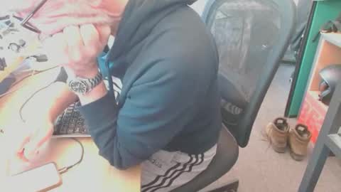 ch400 online show from April 21, 4:01 pm