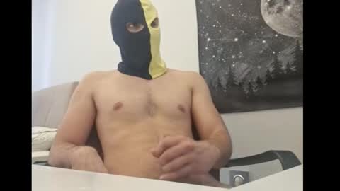 Muscular bull online show from March 22, 12:30 pm