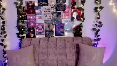 charlotte online show from April 22, 2:07 pm