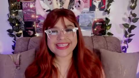 Snapshot of chaarlotte_1 chatting on April 25, 1:41 pm charlotte online show from April 25, 1:41 pm