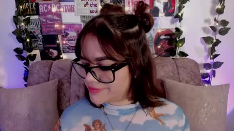 Snapshot of chaarlotte_1 chatting on April 27, 5:44 pm charlotte online show from April 27, 5:44 pm