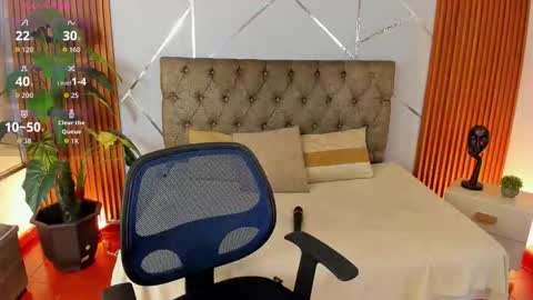 CHAARLOTTEE online show from February 16, 8:38 pm