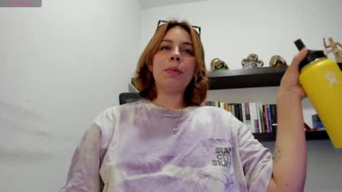 Isa online show from December 17, 9:05 pm