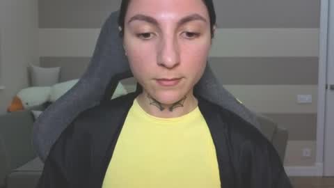 Kate online show from April 1, 1:41 pm