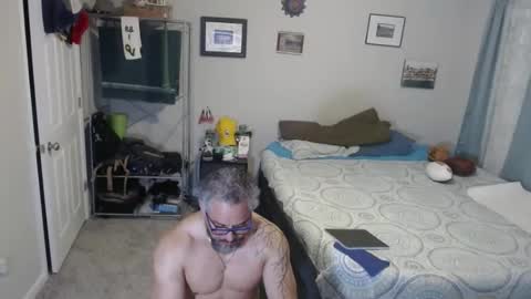 Snapshot of chacho1968 chatting on May 31, 9:05 am Chuck online show from May 31, 9:05 am