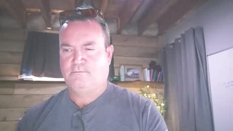 chadmichaell online show from April 22, 2:29 pm