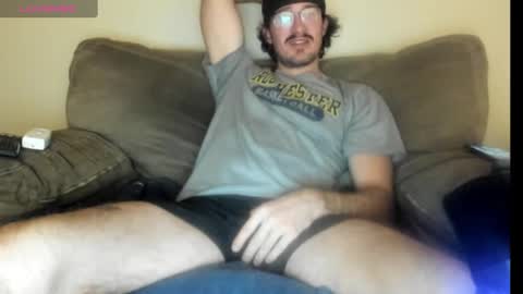 Snapshot of chadpowerz chatting on September 25, 3:32 am Lydong online show from September 25, 3:32 am