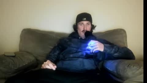 Snapshot of chadpowerz chatting on October 11, 2:00 am Lydong online show from October 11, 2:00 am