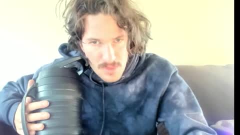 Snapshot of chadpowerz chatting on November 1, 7:38 pm Lydong online show from November 1, 7:38 pm