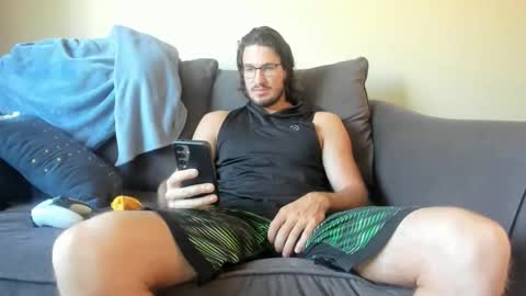 Lydong online show from March 1, 6:43 pm