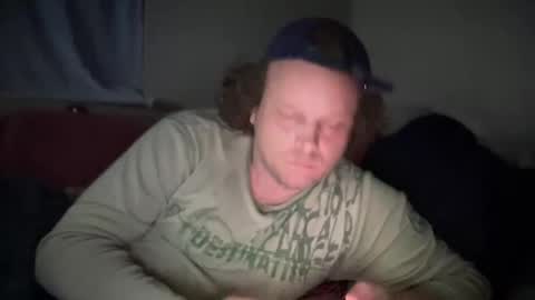 Snapshot of chadski1991 chatting on December 14, 8:24 pm chadski1991 online show from December 14, 8:24 pm