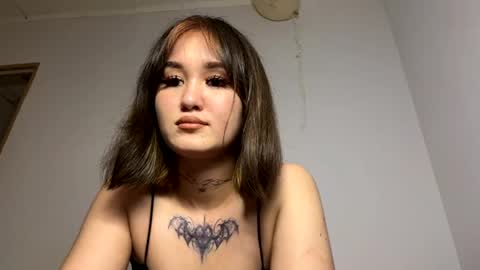 Thea online show from April 22, 6:31 pm