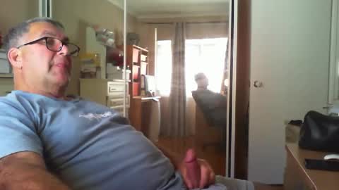 Chalky online show from October 17, 5:43 am