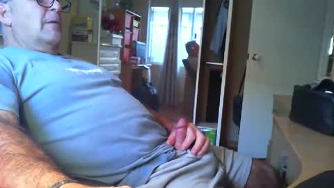 Chalky online show from October 22, 9:31 am