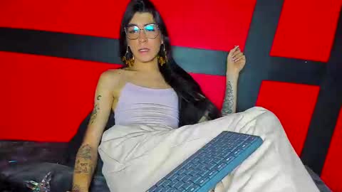 chaminelan online show from January 20, 6:53 pm