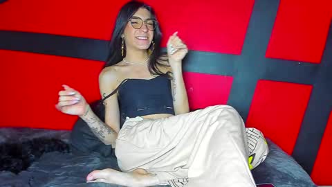 chaminelan online show from January 21, 2:00 am