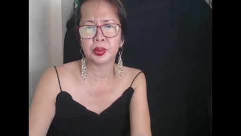 Snapshot of champaka123 chatting on January 19, 1:21 am champaka online show from January 19, 1:21 am