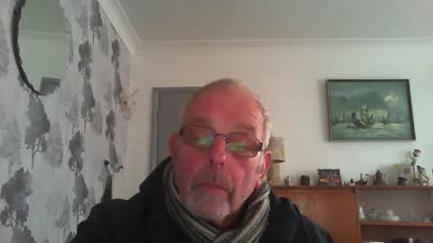 Snapshot of champers37 chatting on January 27, 12:48 pm Champers online show from January 27, 12:48 pm