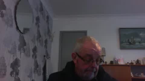 Snapshot of champers37 chatting on February 19, 11:49 am Champers online show from February 19, 11:49 am
