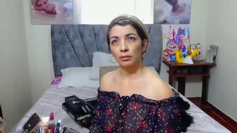 Snapshot of chanel_joliee chatting on September 20, 1:01 pm chanel online show from September 20, 1:01 pm
