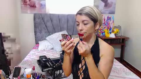 Snapshot of chanel_joliee chatting on October 3, 3:31 pm chanel online show from October 3, 3:31 pm