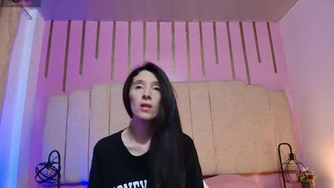 Snapshot of chanel_whitte chatting on February 23, 7:55 pm Chanel Whitte online show from February 23, 7:55 pm