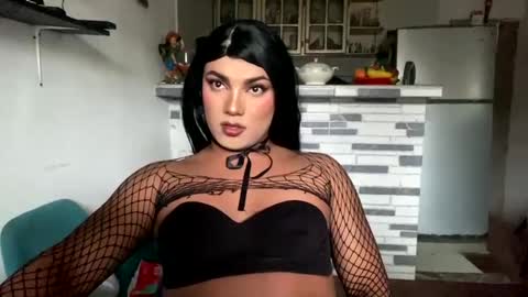 chanelfancy online show from May 2, 1:05 pm