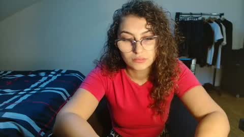 Snapshot of chanelis069 chatting on January 4, 12:59 pm Stephanieblisss online show from January 4, 12:59 pm