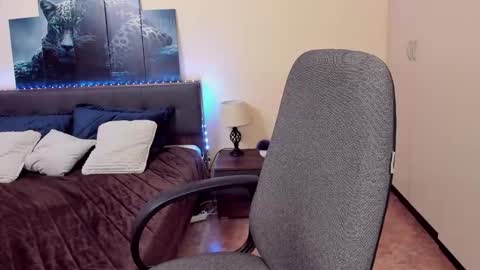 chaneljem online show from December 3, 9:18 am