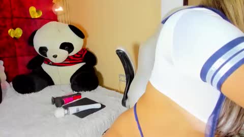 Chanell Brad online show from February 26, 3:11 pm