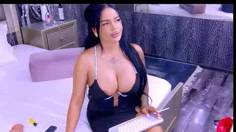 chanelledy1 online show from June 6, 6:07 am