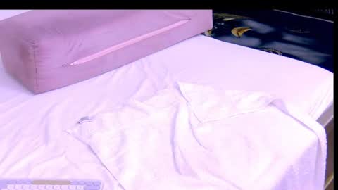 chanelledy1 online show from July 3, 4:19 am