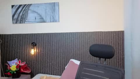 Chanel online show from April 20, 8:10 pm